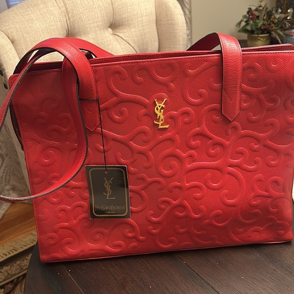 Yves Saint Laurent Red Embossed Shoulder Bag - Picture 3 of 17